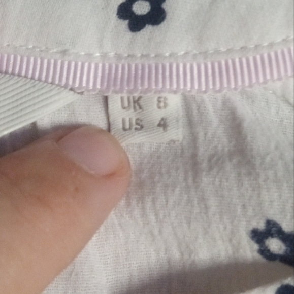 Boden Cotton Lightweight Floral Print Tie Neck Peasant Blouse Size 4 - Picture 7 of 8